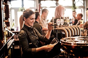 The Queen's Head