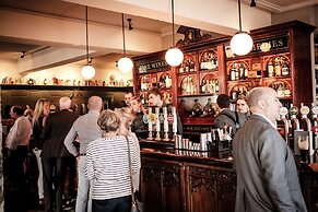 The Queen's Head
