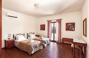 Douliana Villas