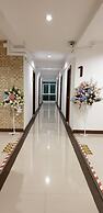 Monmuang Hotel and Residence