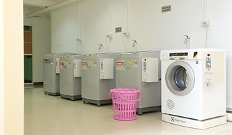 Monmuang Hotel and Residence