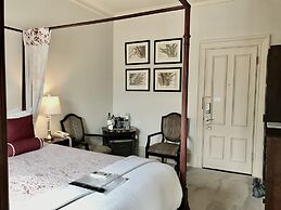 Tattingstone Inn