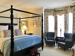 Tattingstone Inn