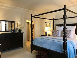 Tattingstone Inn