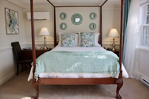 Tattingstone Inn