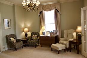 Tattingstone Inn