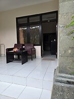 Berlian Beach Inn Kuta