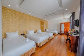 Sea Queen Hotel