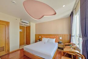 Sea Queen Hotel