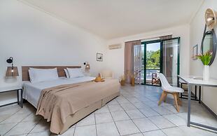Phoenix Beach Hotel