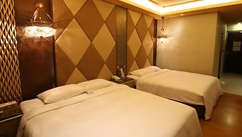R7 Eco Hotel