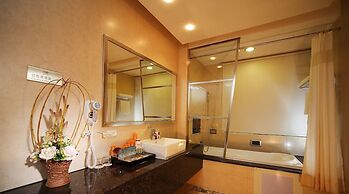 R7 Eco Hotel