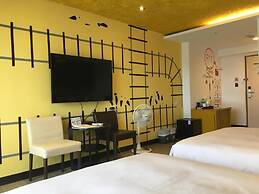 R8 Eco Hotel