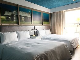 R8 Eco Hotel
