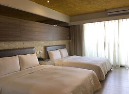 R8 Eco Hotel