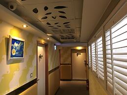 R8 Eco Hotel