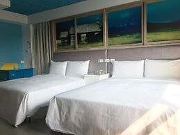 R8 Eco Hotel