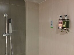 R8 Eco Hotel