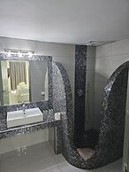 Unique Leta