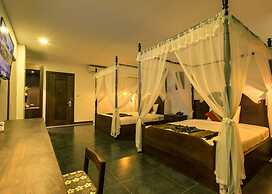 Yeak Loam Hotel