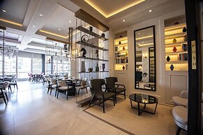 Hilly Hotel