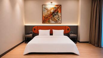 Hilly Hotel