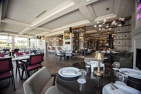 Hilly Hotel