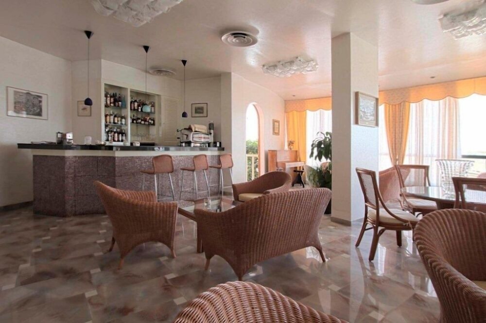 Hotel Torremaura