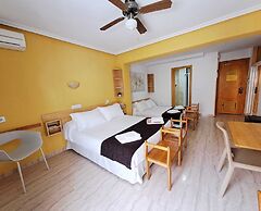 Hotel Alaska