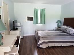 Pine cone Motel