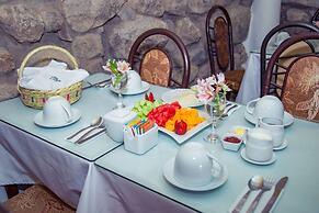 Kori Gems Inn