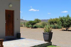 Travalia Guest Farm