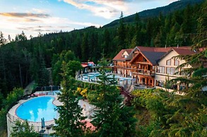 Halcyon Hot Springs Resort