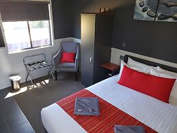 The Rocks Motel