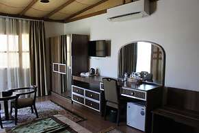Aldiyar Hotel