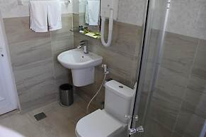 Aldiyar Hotel