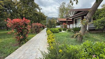 Apella Hotel