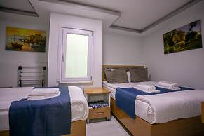 Golden Saray Apart