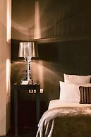 Riad K