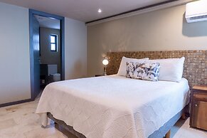 Lotus Luxury Condo