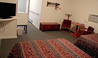 Potsdam Inn