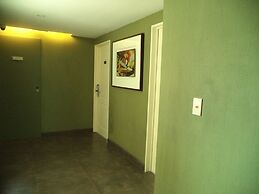 Hotel Mil 810