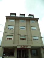 Hotel Mil 810