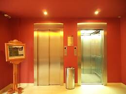 Hotel Mil 810