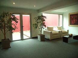 Hotel Mil 810