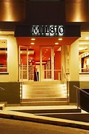 Hotel Mil 810