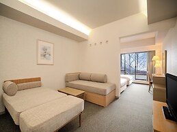 TATESHINA LAKE RESORT