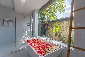 Lacasa Villa Legian