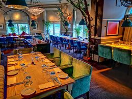 Ox Hotel Bar & Grill