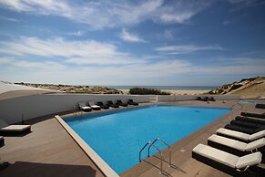 The Beachfront Praia D'el Rey Golf & Beach Resort
